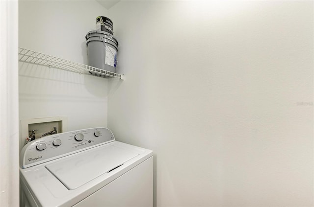 3005 Chianti Ct Unit 103, Sarasota, FL 34237 - laundry room featuring washer / clothes dryer