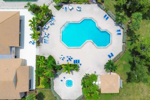 175 Inlets Blvd Unit 175, Nokomis, FL 34275 - aerial view of a pool area