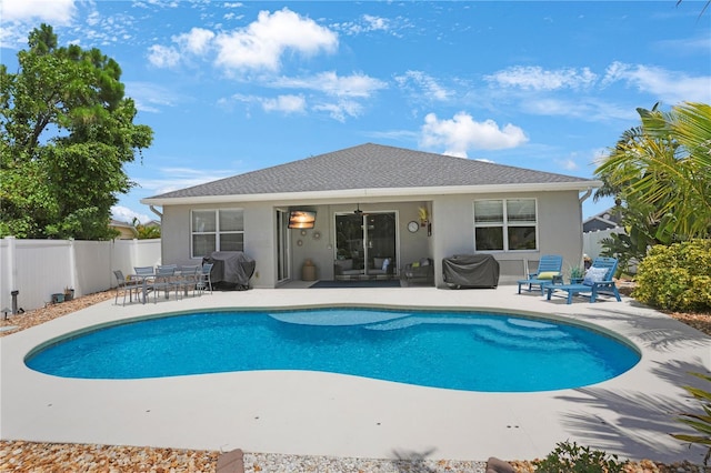 5419 Lakehurst Ct, Palmetto, FL 34221 - view of swimming pool featuring a patio area, a fenced backyard, and grilling area