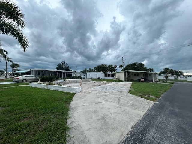 5302 Chateau Ln, Bradenton, FL 34207