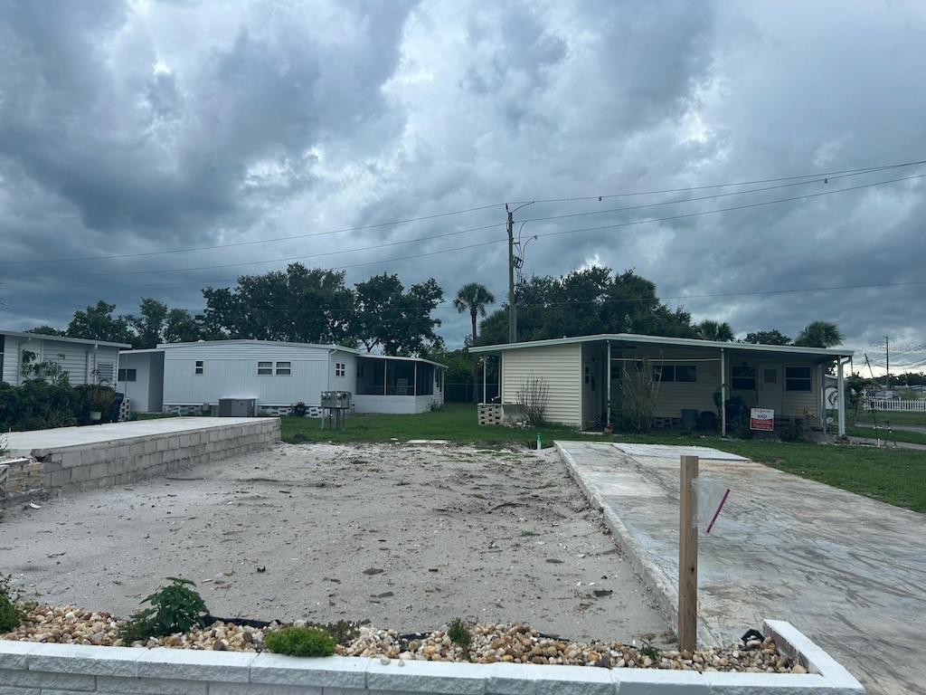 5302 Chateau Ln, Bradenton, FL 34207