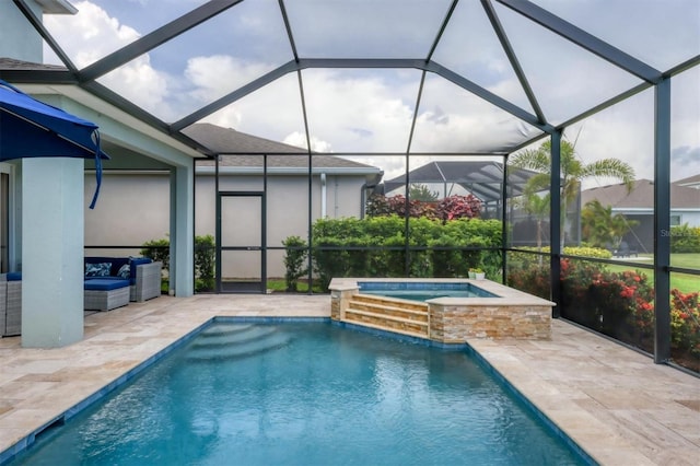 12564 Night View Dr, Sarasota, FL 34238 - swimming pool featuring an in-ground hot tub, glass enclosure, and a patio