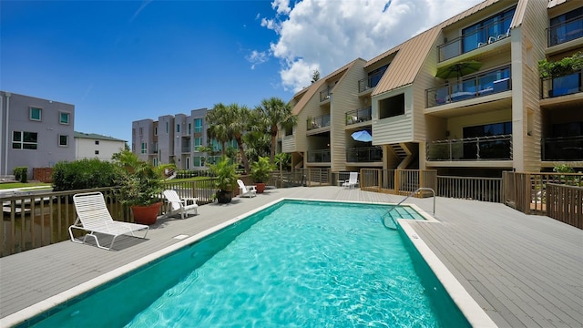 1740 Alderman St Unit 7, Sarasota, FL 34236 - view of community pool