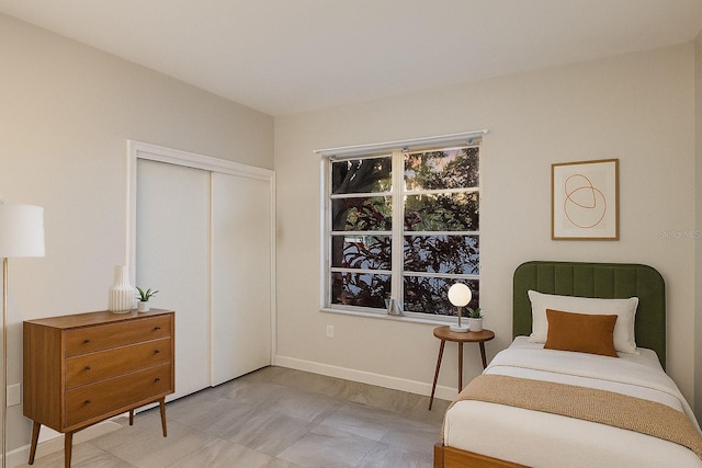 4232 Pandora Rd, Venice, FL 34293 - bedroom featuring a closet and baseboards