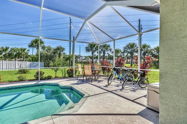 5333 Tide Point Way, Bradenton, FL 34208 - swimming pool with a patio and a lanai