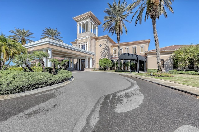 7717 US Open Loop, Lakewood Ranch, FL 34202 - view of building exterior with asphalt driveway