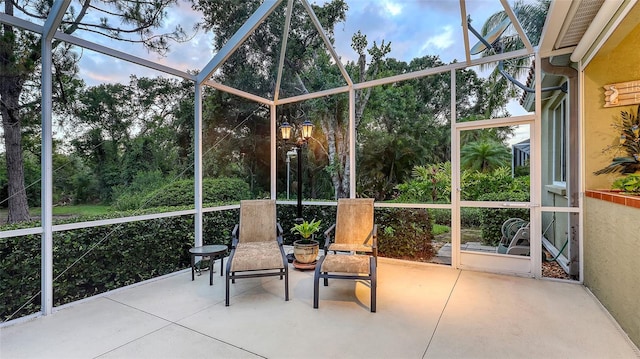 7012 Treymore Ct, Sarasota, FL 34243 - view of sunroom / solarium