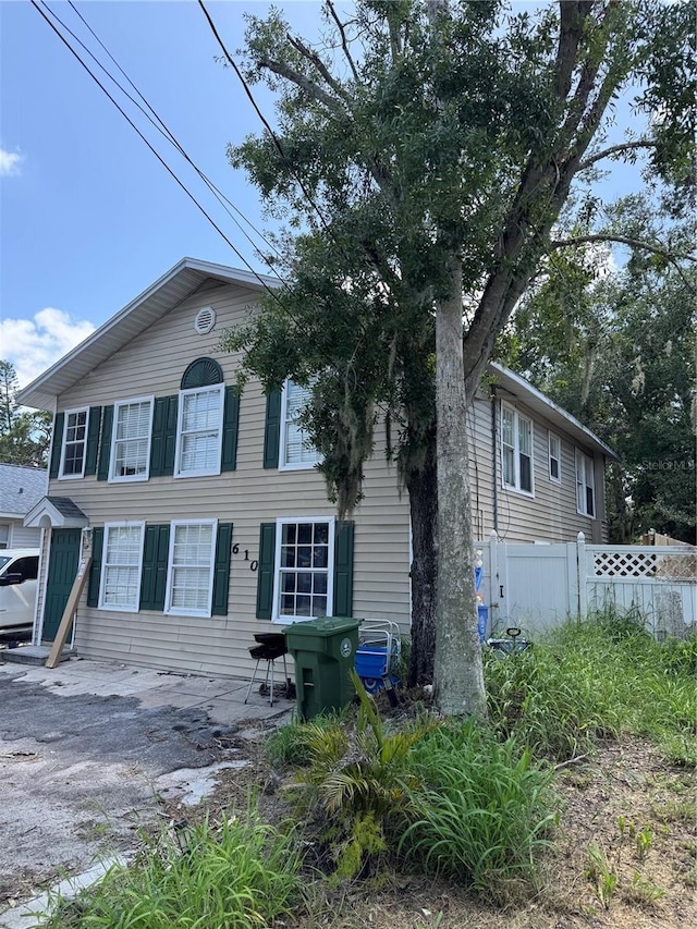 610 21st St W, Bradenton, FL 34205 - view of front of house