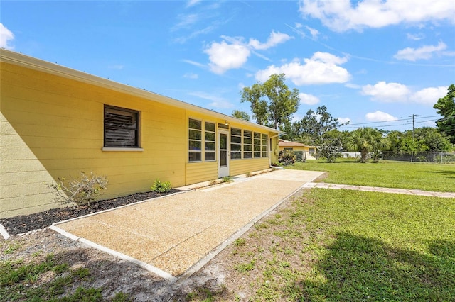 409 Archibald Ave, Sarasota, FL 34243 - view of yard featuring a patio area