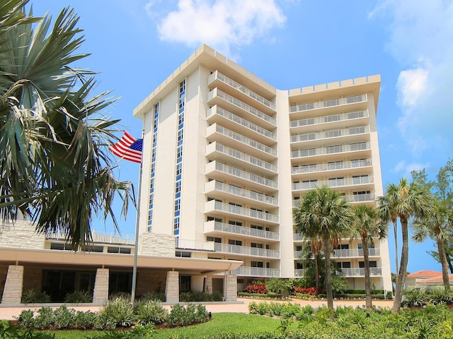 2295 Gulf Of Mexico Dr Unit 64S, Longboat Key, FL 34228 - view of apartment building / complex