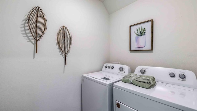 18317 Canopy Pl, Lakewood Ranch, FL 34211 - laundry room with washing machine and clothes dryer