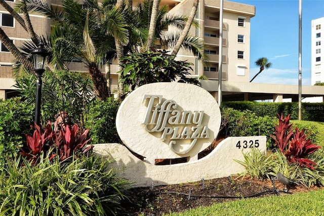 4325 Gulf Of Mexico Dr Unit 204, Longboat Key, FL 34228 - view of community sign
