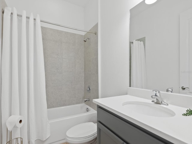 10120 Carnoustie Pl, Bradenton, FL 34211 - bathroom featuring vanity and shower / bathtub combination with curtain