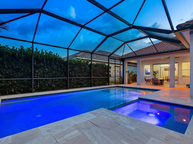 10120 Carnoustie Pl, Bradenton, FL 34211 - view of swimming pool with a patio area and a pool with connected hot tub