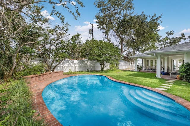 2401 Riverview Blvd, Bradenton, FL 34205 - view of swimming pool featuring a patio area
