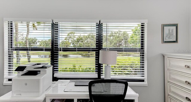 7110 Fairway Bend Ln Unit 181, Sarasota, FL 34243 - office space with plenty of natural light