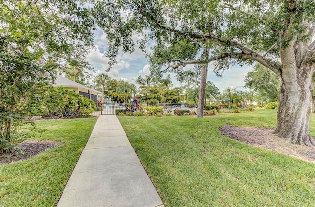 7110 Fairway Bend Ln Unit 181, Sarasota, FL 34243 - view of home's community