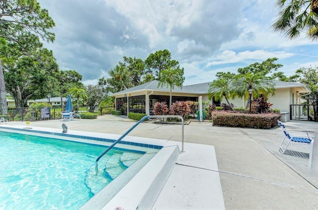 7110 Fairway Bend Ln Unit 181, Sarasota, FL 34243 - community pool with a patio area