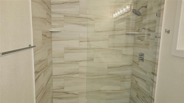 1240 Solitude Ln, Sarasota, FL 34242 - bathroom with a shower stall