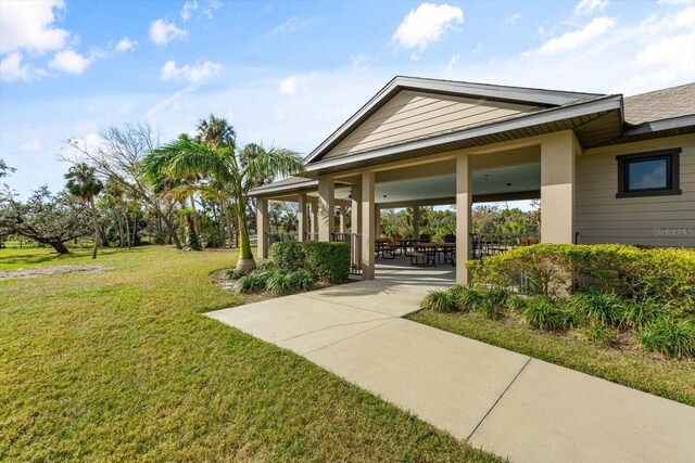 918 Fernleaf Run, Bradenton, FL 34212 - view of home's community with a yard