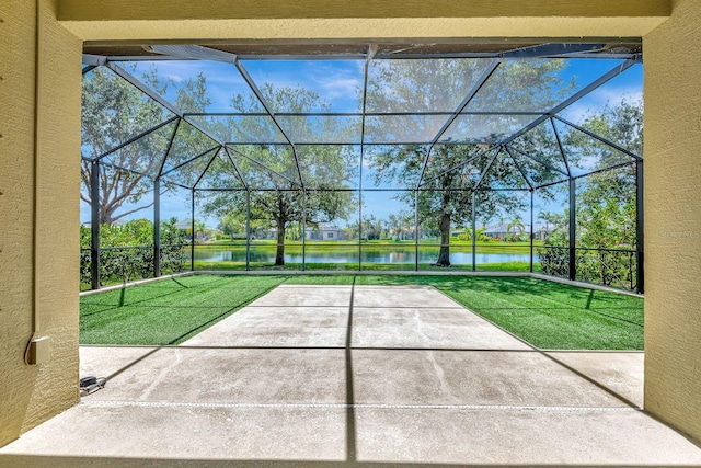 5005 Torrey Pines Run, Bradenton, FL 34211 - view of patio featuring a water view and glass enclosure