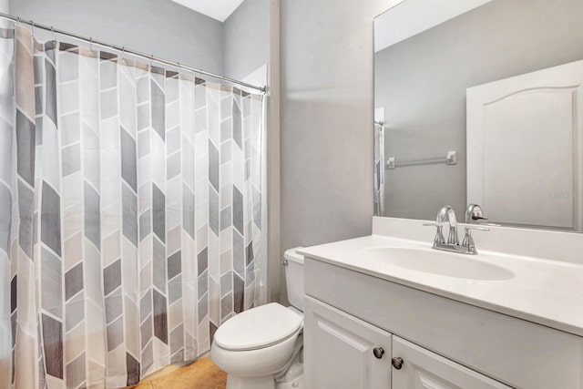 5005 Torrey Pines Run, Bradenton, FL 34211 - full bath featuring vanity, curtained shower, and tile patterned floors