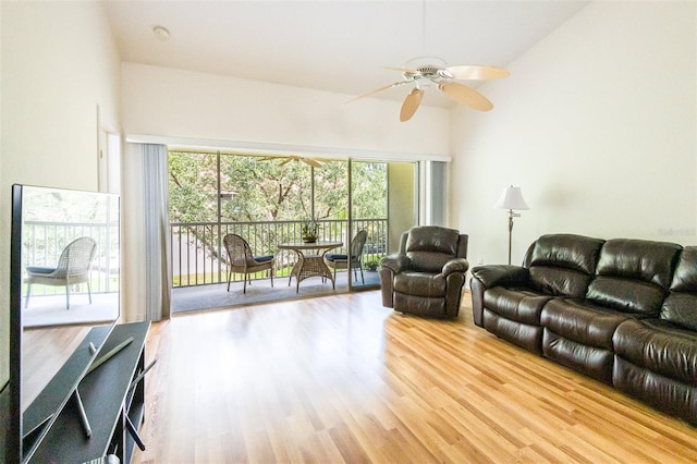 7137 Cedar Hollow Cir, Bradenton, FL 34203 - living room featuring a ceiling fan and wood finished floors