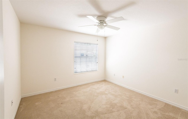 7137 Cedar Hollow Cir, Bradenton, FL 34203 - empty room with light carpet and ceiling fan