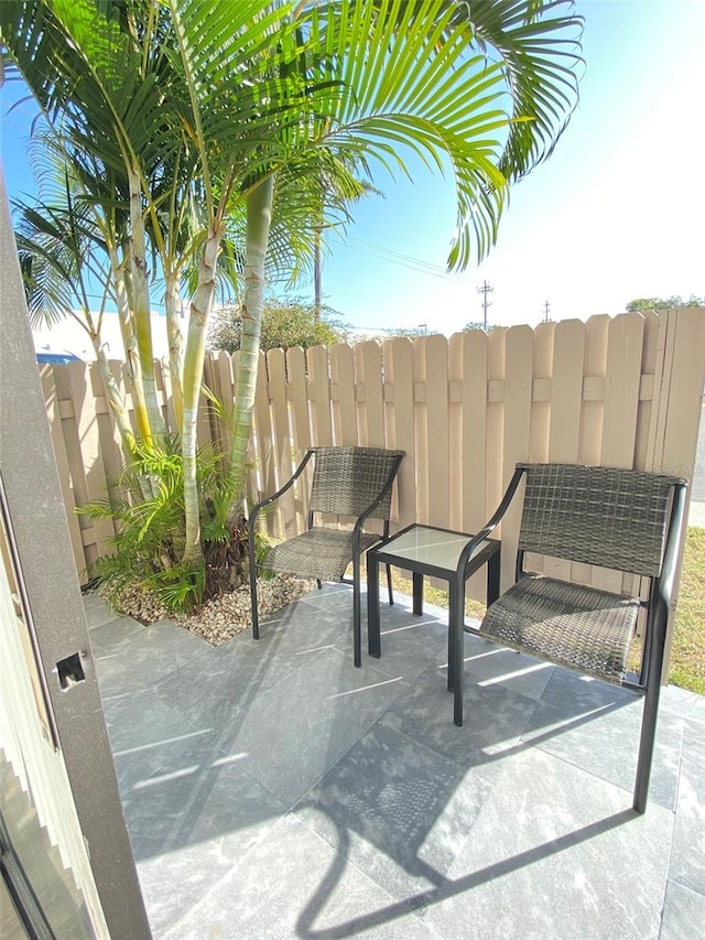 4001 Beneva Rd Unit 319, Sarasota, FL 34233 - view of patio / terrace