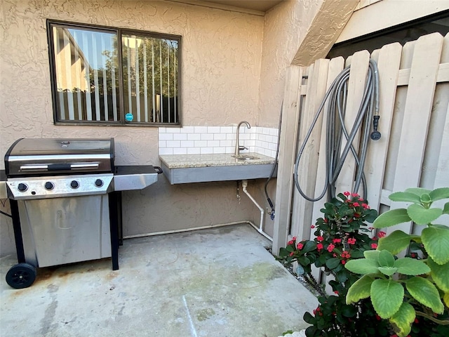 4001 Beneva Rd Unit 319, Sarasota, FL 34233 - view of patio / terrace with grilling area