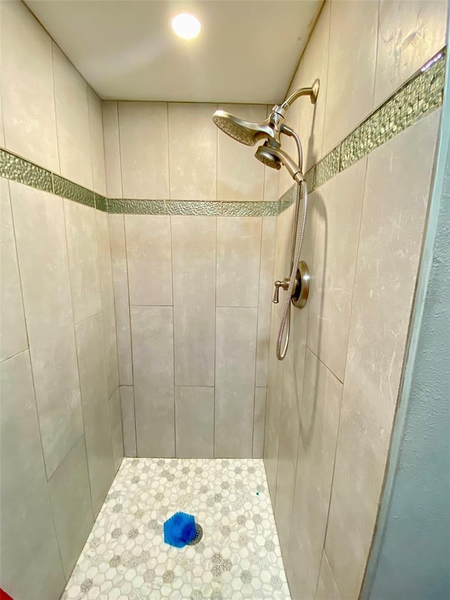 4001 Beneva Rd Unit 319, Sarasota, FL 34233 - full bathroom with tiled shower