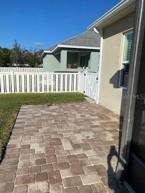 7750 Ridgelake Cir, Bradenton, FL 34203 - view of patio / terrace