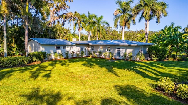 5311 36th Ave E, Palmetto, FL 34221 - ranch-style house with a front yard