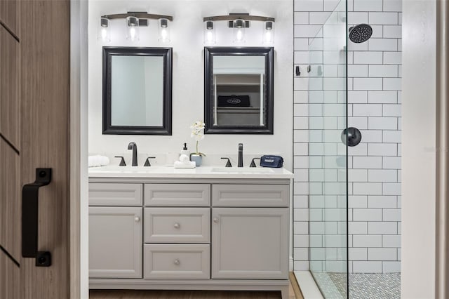 522 31st St W, Bradenton, FL 34205 - bathroom with tiled shower and double vanity