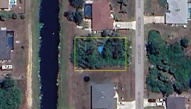 1423 Gardenside Cir, North Port, FL 34288