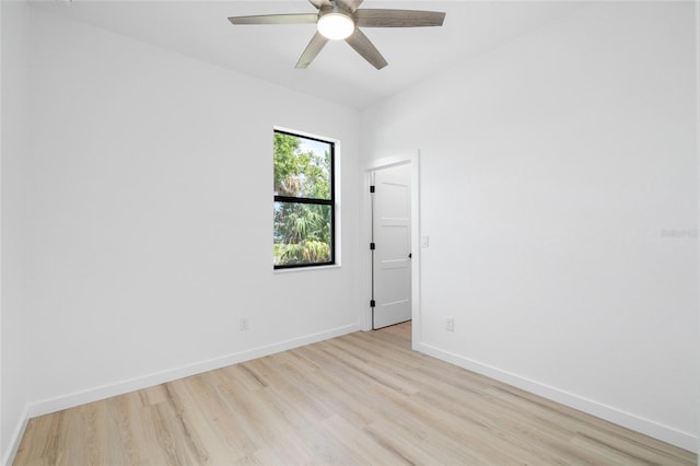1532 Maricopa Rd, North Port, FL 34287 - unfurnished room with light wood-style flooring and a ceiling fan
