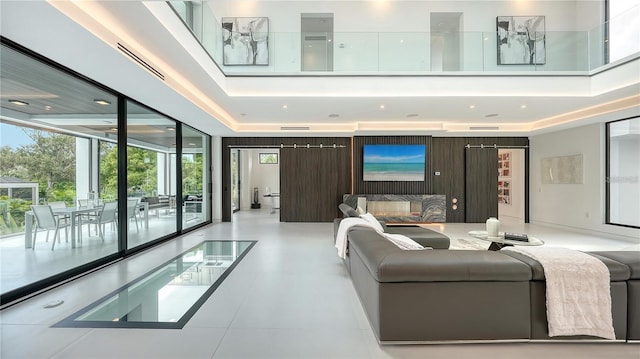1610 N Lodge Dr, Sarasota, FL 34239 - lobby with expansive windows