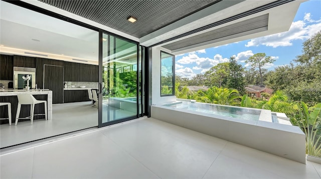 1610 N Lodge Dr, Sarasota, FL 34239 - view of balcony