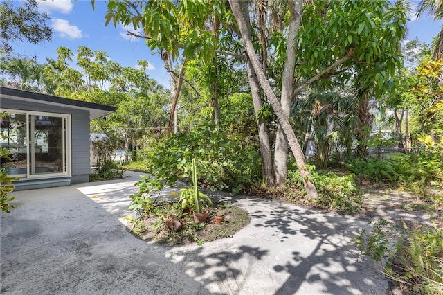 2850 Bon Air Ave, Sarasota, FL 34234 - view of yard featuring a patio area