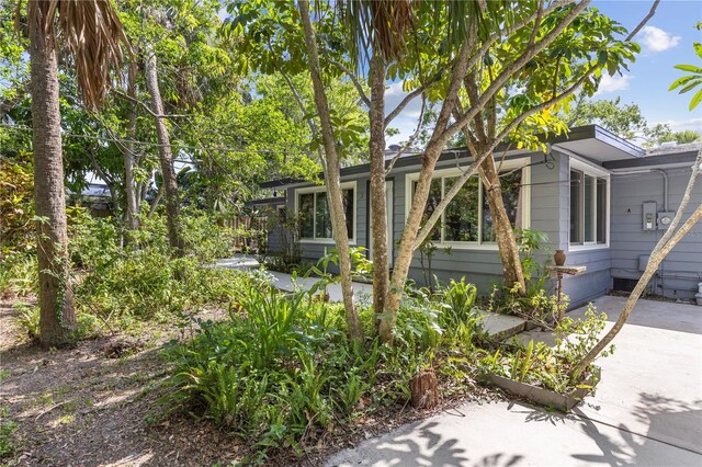 2850 Bon Air Ave, Sarasota, FL 34234 - view of front of property
