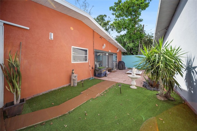 3957 Proctor Rd, Sarasota, FL 34233 - view of yard with a patio area