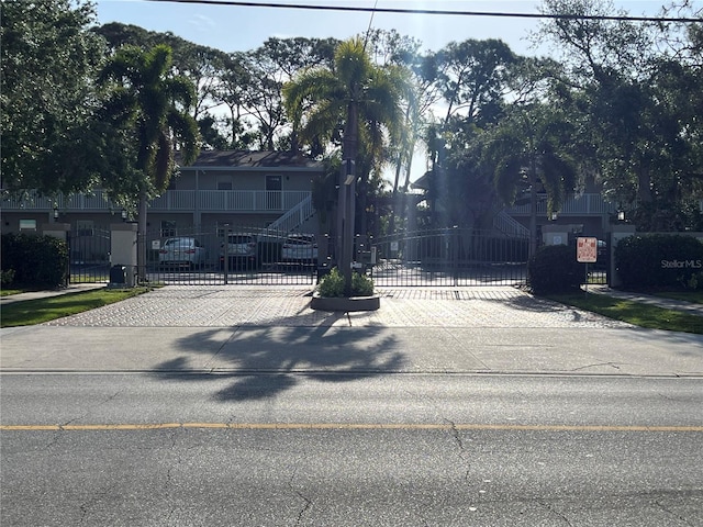 900 La Costa Cir Unit 4, Sarasota, FL 34237 - obstructed view of property with a gate