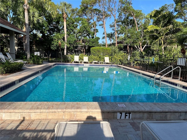 900 La Costa Cir Unit 4, Sarasota, FL 34237 - view of community pool