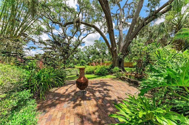 3217 Oak Grove Dr, Sarasota, FL 34243 - view of patio