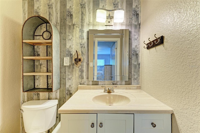 5415 13th Avenue Dr W, Bradenton, FL 34209 - bathroom with vanity and a textured wall