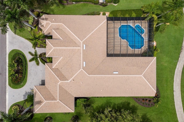 7144 Ashland Gln, Lakewood Ranch, FL 34202 - drone / aerial view of a pool