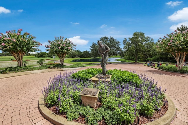 7144 Ashland Gln, Lakewood Ranch, FL 34202 - view of community with a water view