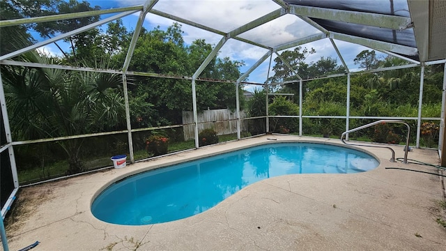 17215 Berwin Ave, Port Charlotte, FL 33948 - outdoor pool with a patio area and glass enclosure