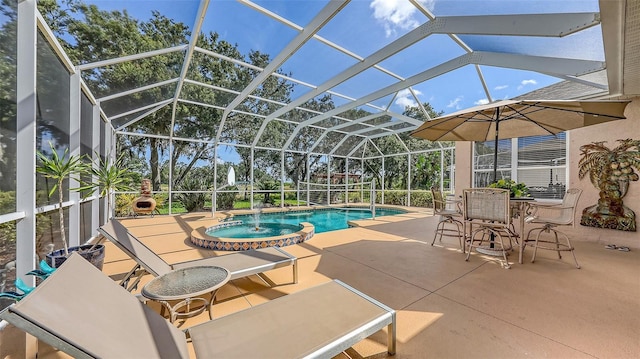7915 Kavanagh Ct, Sarasota, FL 34240 - view of pool featuring a patio, a pool with connected hot tub, a lanai, and outdoor dining area