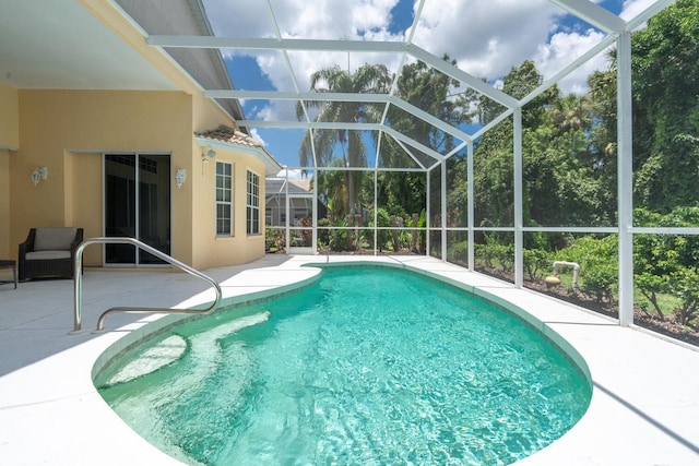 4374 Mirabella Cir, Bradenton, FL 34210 - outdoor pool featuring a patio and a lanai